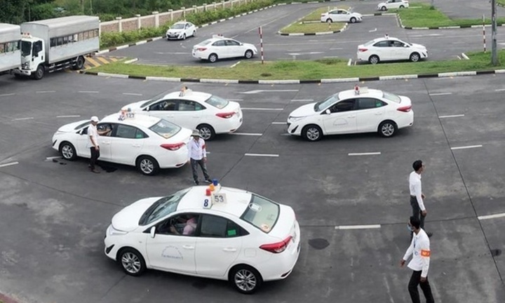 Tin tức thời sự hôm nay (12/1): Chuyển nhiệm vụ cấp bằng lái xe sang Bộ Công an