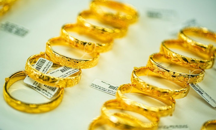 Giá vàng tối nay (13/1): Giá vàng nhẫn giảm mạnh