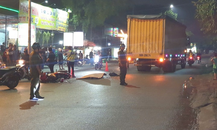 Tin tức tai nạn giao thông mới nhất ngày 16/1: Xe ben va chạm xe đạp điện, 1 người chết