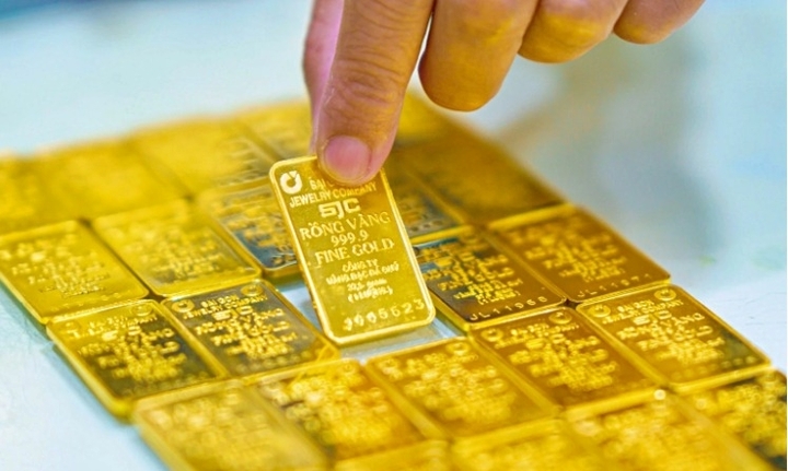 Giá vàng mới nhất hôm nay (22/1): Bất ngờ tăng vọt