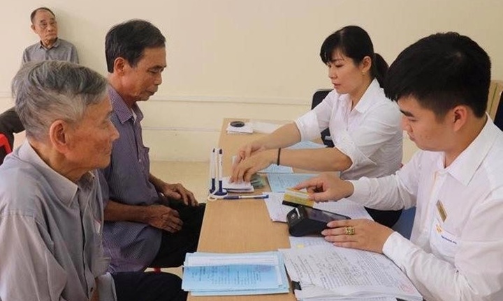 Thủ tục để người từ 75 tuổi không có lương hưu nhận trợ cấp 500.000 đồng