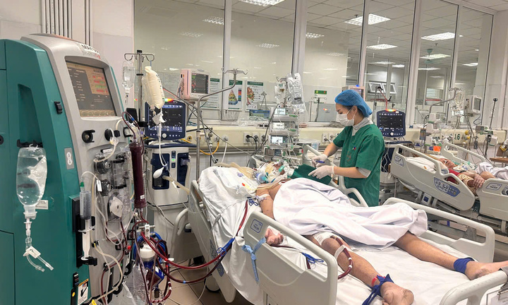Mắc cúm A một người đàn ông nguy kịch phải đặt nội khí quản