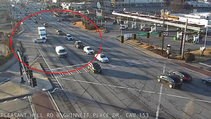 Vụ xe đầu kéo đâm ô tô, đẩy hơn 100m: Công bố đoạn video đáng sợ từ camera hành trình