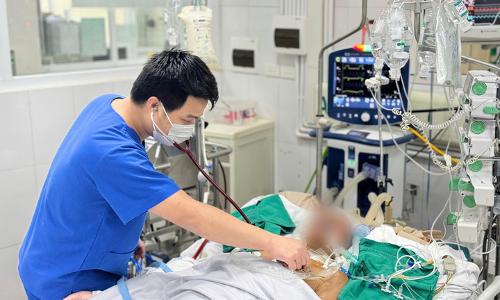 Sau 2 ngày sốt do mắc cúm, 3 chị em trong cùng một gia đình gặp biến chứng nguy hiểm