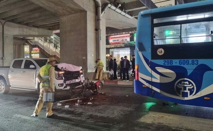 Tin tức tai nạn giao thông mới nhất ngày 9/2: Xe máy biến dạng sau tai nạn liên hoàn