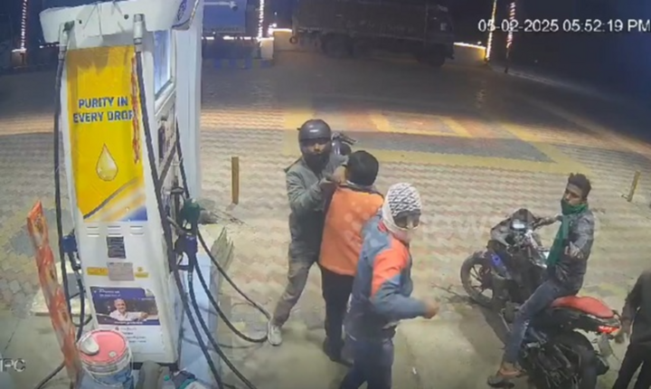 Clip: Nhân viên trạm xăng bị 4 đối tượng dùng vũ khí đe dọa, cướp túi tiền