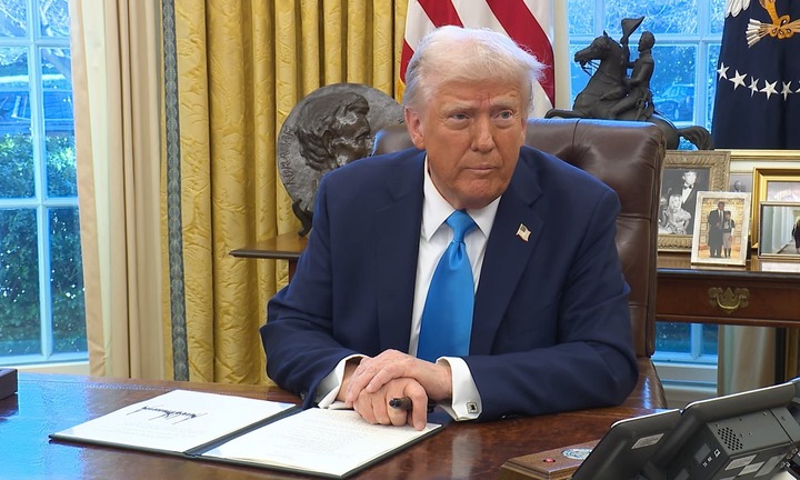 Tổng thống Trump chính thức ký lệnh áp thuế 25% với nhôm, thép nhập khẩu