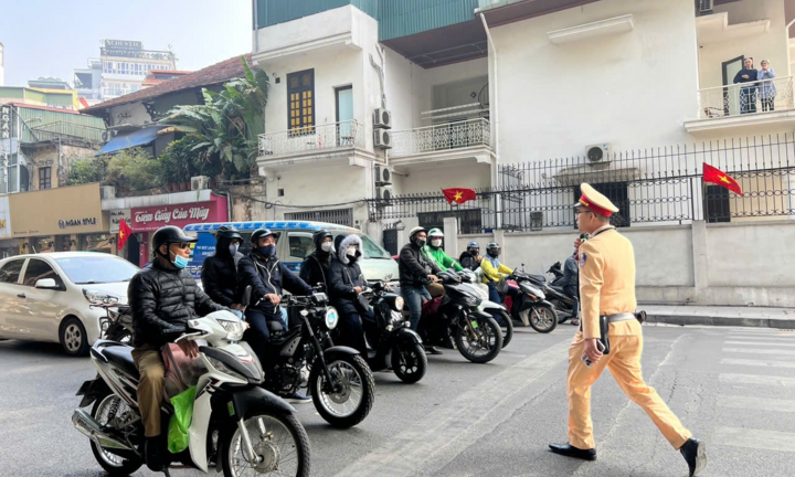 Mức phạt 13 lỗi xe máy không đạt yêu cầu khi tham gia giao thông, có lỗi bị tịch thu xe