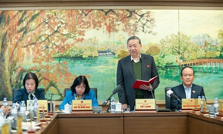 Tổng Bí thư Tô Lâm: Tổ chức lại bộ máy không phải để tiết kiệm tiền mà để phục vụ tăng trưởng