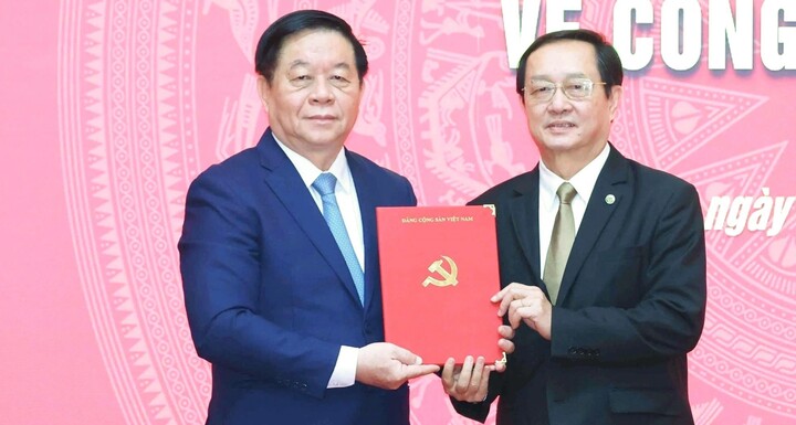 Bộ trưởng Huỳnh Thành Đạt làm Phó Trưởng Ban Tuyên giáo và Dân vận Trung ương
