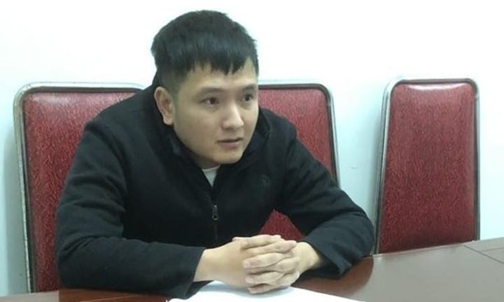 Tạm giữ người đàn ông hành hung nam sinh lớp 11 mặc áo shipper ở Nghệ An