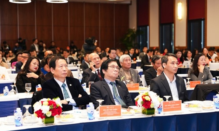 Start-up công nghệ Meey Group giành giải Thương hiệu dẫn đầu ngành proptech năm 2024 