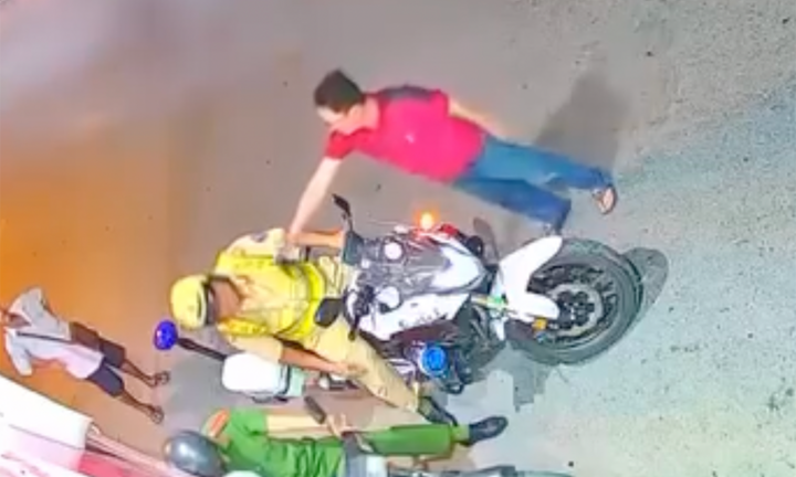 Công an TP.HCM thông tin về clip CSGT khống chế người đàn ông can thiệp quá trình xử lý vi phạm 