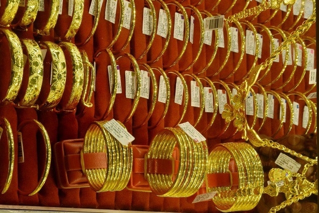 Giá vàng chiều nay (25/2): Vàng chạm mốc 92,3 triệu đồng/lượng