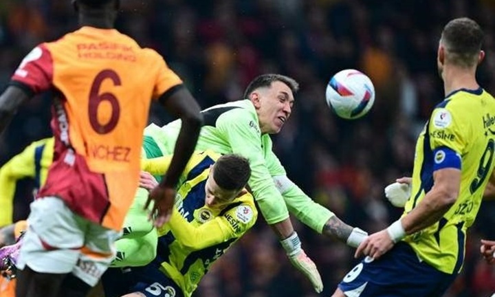 Kết quả bóng đá hôm nay ngày 25/2: Fenerbahce hòa đáng tiếc trước Galatasaray