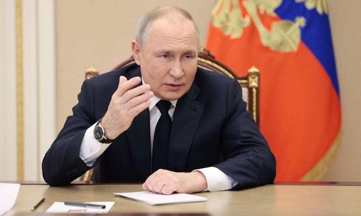 Tổng thống Putin ra tuyên bố bất ngờ liên quan tới Mỹ và đất hiếm, Tổng thống Zelensky