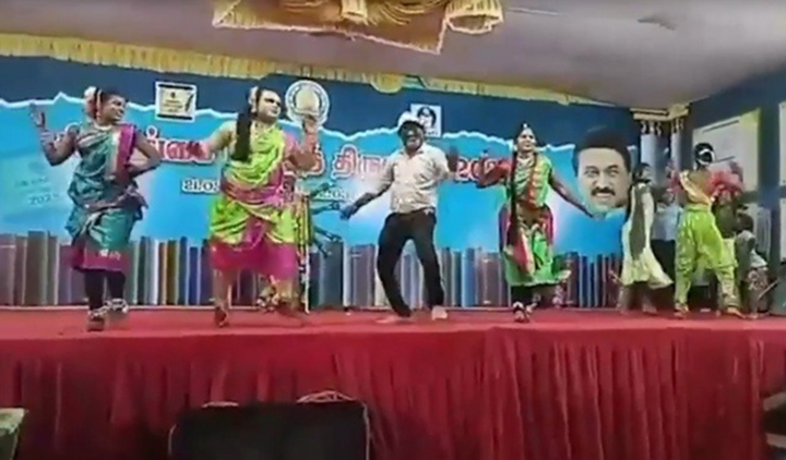 Clip: Đang nhảy múa trên sân khấu, người đàn ông 53 tuổi bất ngờ ngã gục rồi tử vong