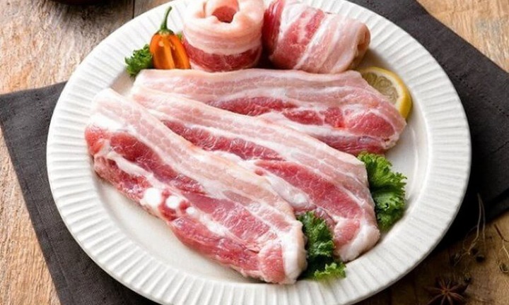 Khi mua thịt ba chỉ nên chọn loại nào?