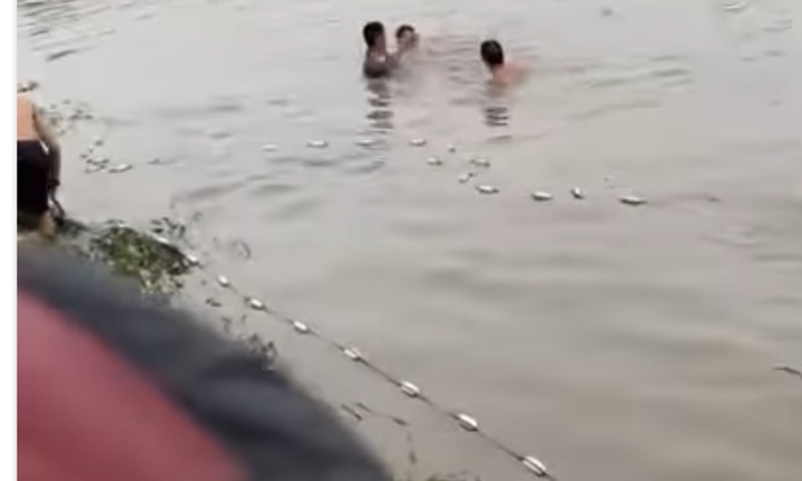 Đá bóng rồi rủ nhau đi tắm ao, hai học sinh Hải Phòng chết đuối thương tâm