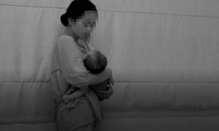 Trầm cảm sau sinh: Mẹ trẻ ném con chưa tròn tháng xuống đất khiến cả gia đình bàng hoàng