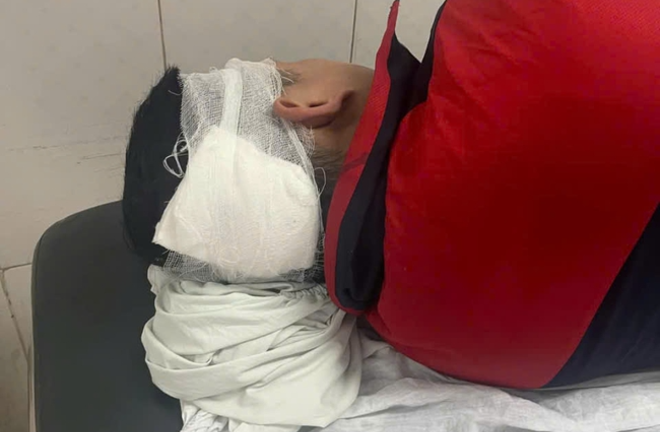 Xác minh  vụ tài xế taxi bị đánh nhập viện ở Hà Nội: Nạn nhân nói gì?