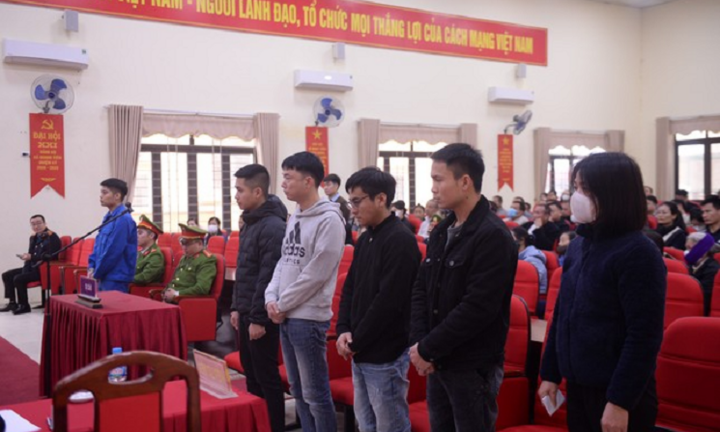 Đang xét xử lưu động vụ 