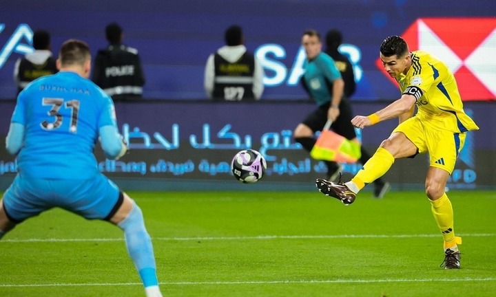Kết quả bóng đá hôm nay ngày 8/3: Ronaldo ghi bàn, Al Nassr đánh rơi chiến thắng