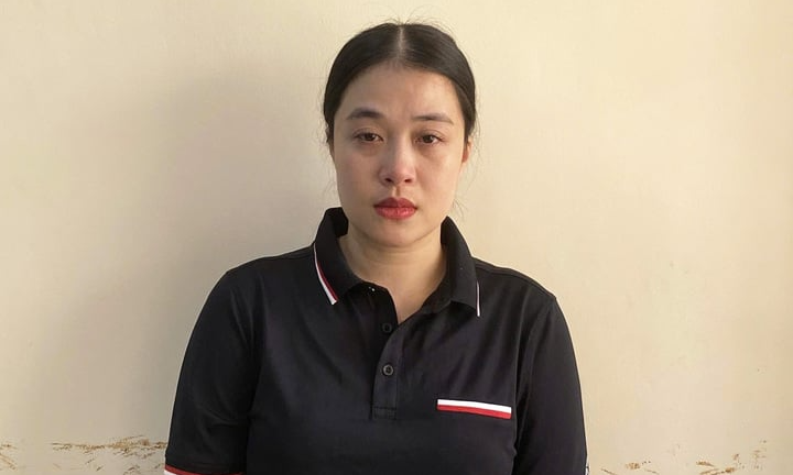 Khởi tố, bắt giam nữ tài xế xe Mercedes tông 10 xe máy khiến 1 người tử vong ở Thủ Đức