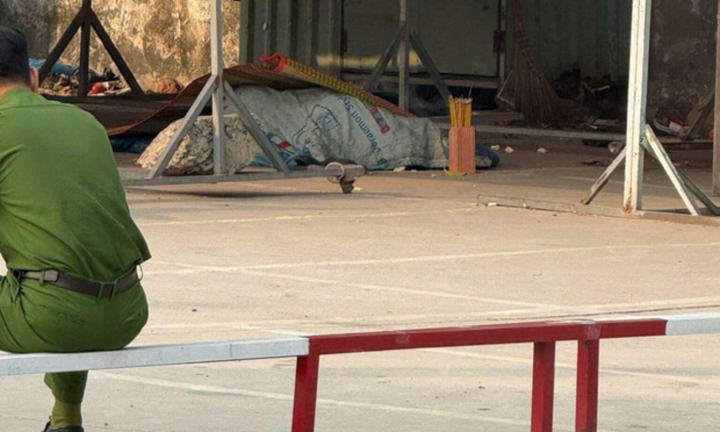 Điều tra vụ người đàn ông tử vong bất thường trên sạp bán hàng trong khu chợ ở TP.HCM