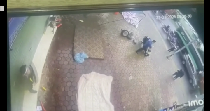 Clip: Nghẹt thở giây phút công an khống chế gã đàn ông dùng dao đe doạ, bắt cóc bé gái làm con tin