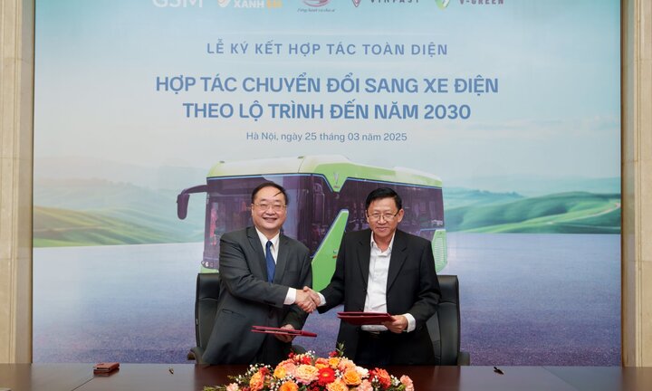 GSM và SAMCO hợp tác thúc đẩy chuyển đổi xe buýt điện tại TP.HCM