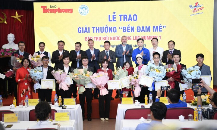 “Bền bỉ với đam mê”: Tinh thần kết nối thế hệ tài năng trẻ tại giải thưởng “Bền Đam Mê”