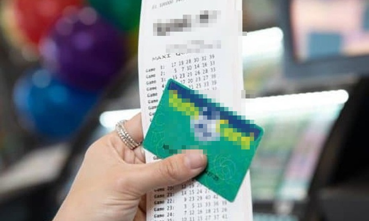 Vươn mình sau trúng số: Nghe tin trúng độc đắc 500 tỷ, người đàn ông có phản ứng cực 