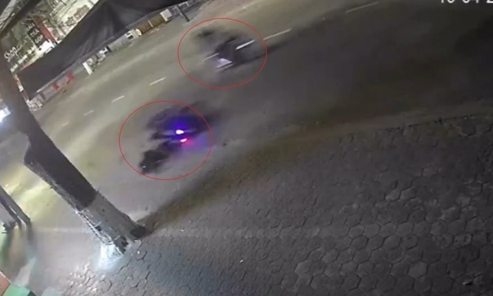 Clip: 3 người bị truy sát trong đêm, một thiếu niên rơi khỏi xe tử vong