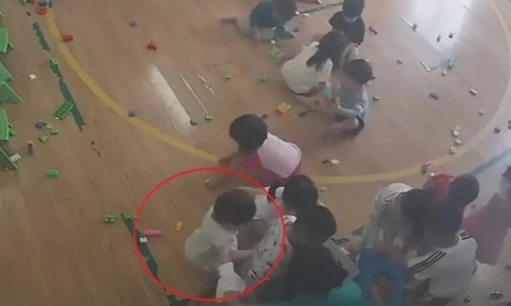 Vụ giáo viên mầm non đánh bé 22 tháng tuổi: Công an vào cuộc xác minh