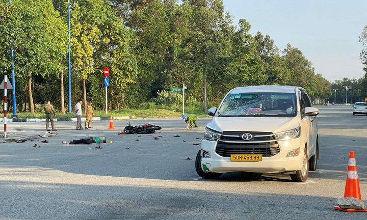 Tin tức tai nạn giao thông mới nhất ngày 21/4: Xe máy va chạm taxi công nghệ, một người chết