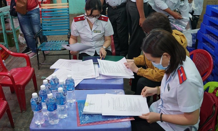 TP.HCM: Kiểm tra hàng loạt cơ sở kinh doanh, sản xuất sữa và thực phẩm bổ sung