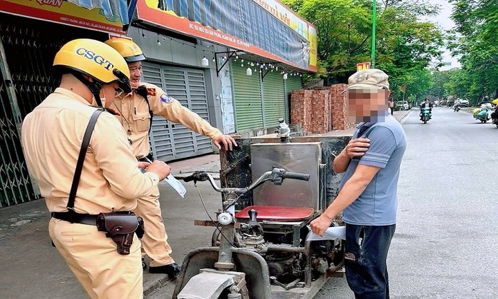 Tuần tra, xử lý, đẩy mạnh tuyên truyền, vận động người dân tự giác bỏ xe tự chế