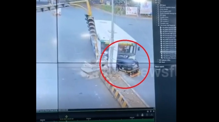 Clip: Camera ghi lại khoảnh khắc xe buýt tông trúng xe ba bánh, 4 người bị thương