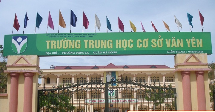 Vi phạm quy định dạy thêm, 5 giáo viên một trường ở Hà Nội bị kiểm điểm