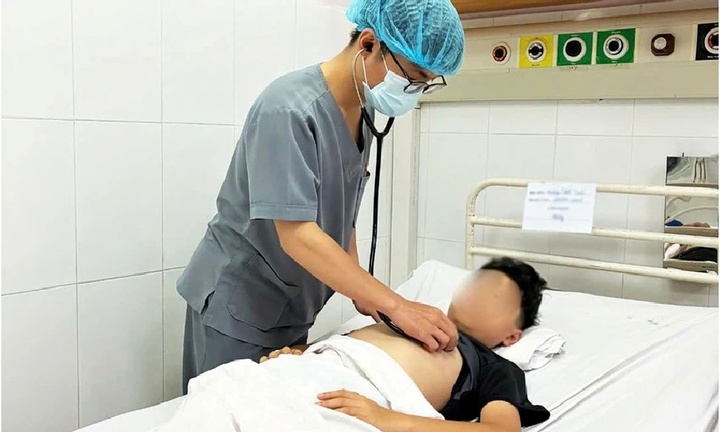 Cấp cứu kịp thời bé trai 13 tuổi bị viêm màng não nguy kịch