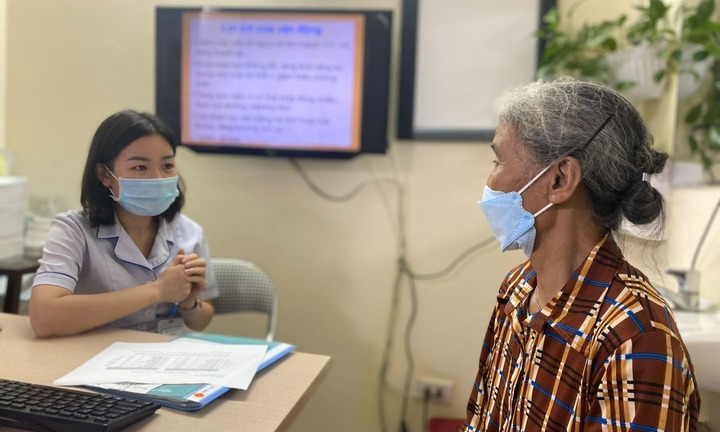 Để hưởng trợ cấp từ 1/7/2025, người trên 60 tuổi cần đáp ứng điều kiện gì?