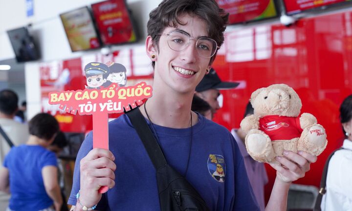 Khám phá thế giới cùng Vietjet hè này, quẳng gánh lo hành lý với 40kg miễn phí!