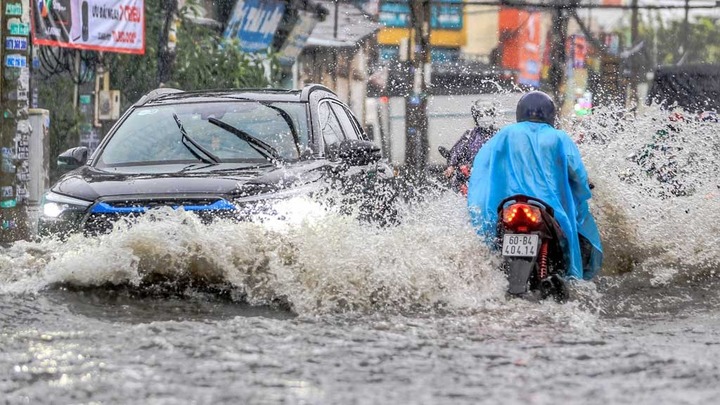 Chiều nay (10/5), không khí lạnh tràn về miền Bắc, nhiều nơi