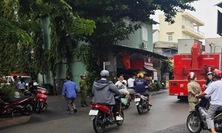 Vụ nổ làm 2 người tử vong ở TP.HCM: Truy tìm thợ hàn rời khỏi hiện trường