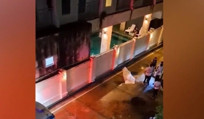 Rơi từ tầng 5 xuống khi đang uống rượu với vợ, người đàn ông tử vong thương tâm