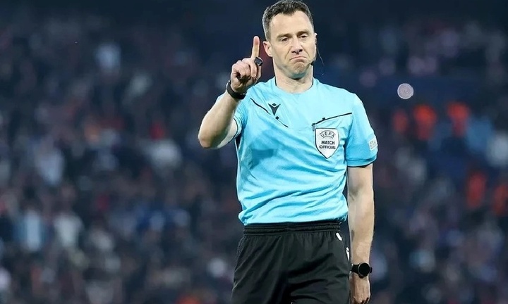 Trọng tài từng dàn xếp tỷ số bắt chính trận chung kết MU gặp Tottenham