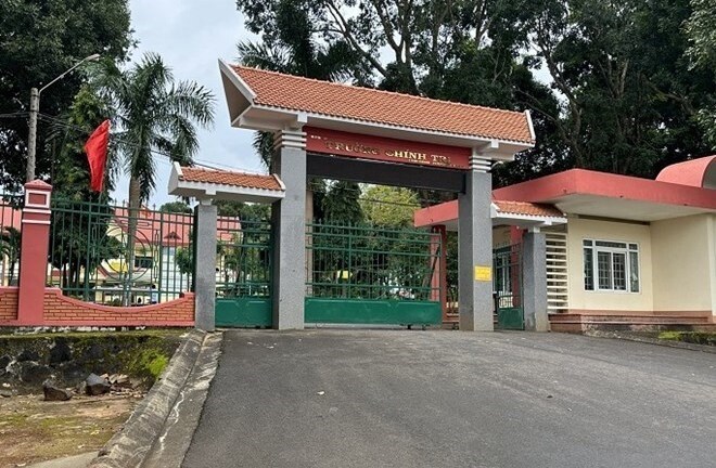 Lý do Kế toán trưởng Trường Chính trị tỉnh Đắk Lắk bị kỷ luật cảnh cáo