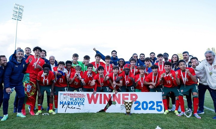 Con trai Ronaldo lập cú đúp, đưa U15 Bồ Đào Nha lên ngôi vô địch