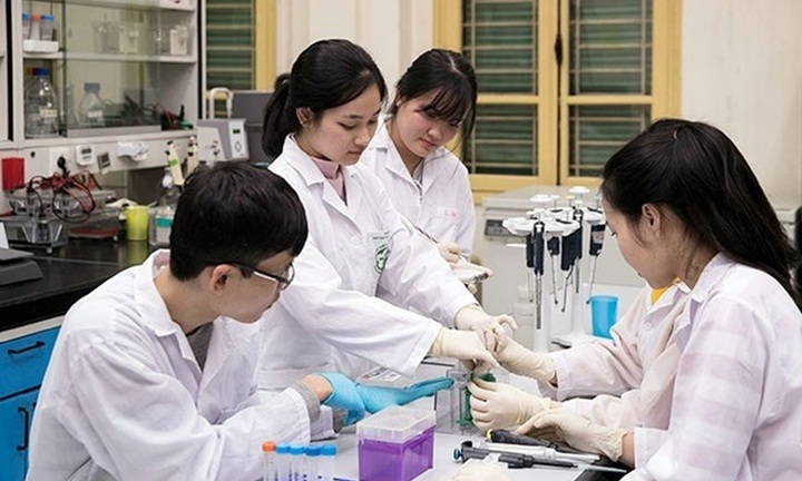 Tuyển sinh 2025: Trường Đại học Y Hà Nội lần đầu xét tuyển khối A00